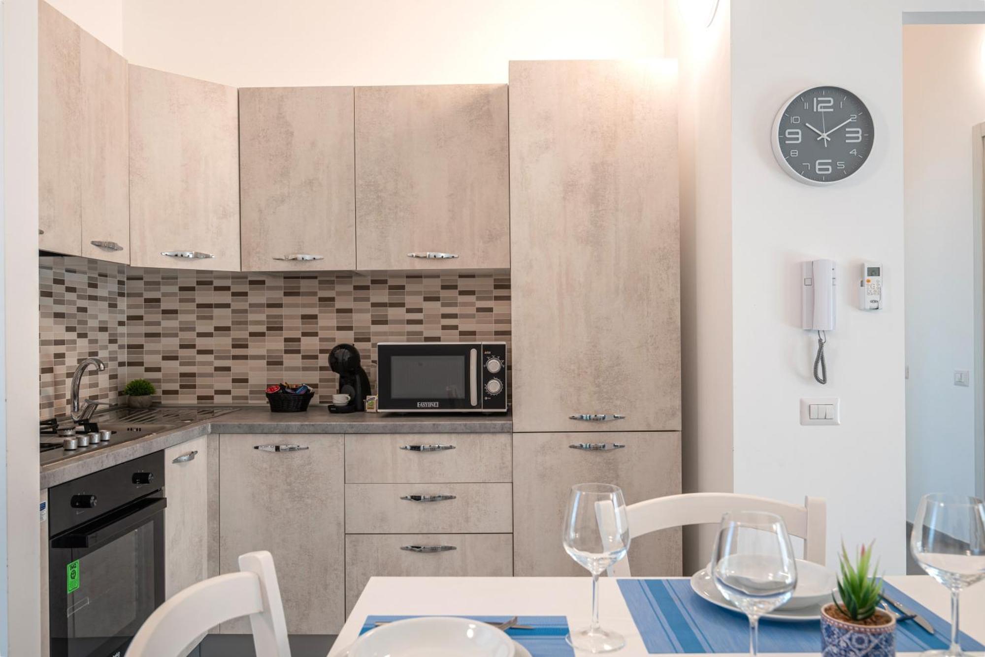 Icaro Residence Apartments With A Beautiful Pool SantʼAgata di Militello Eksteriør bilde