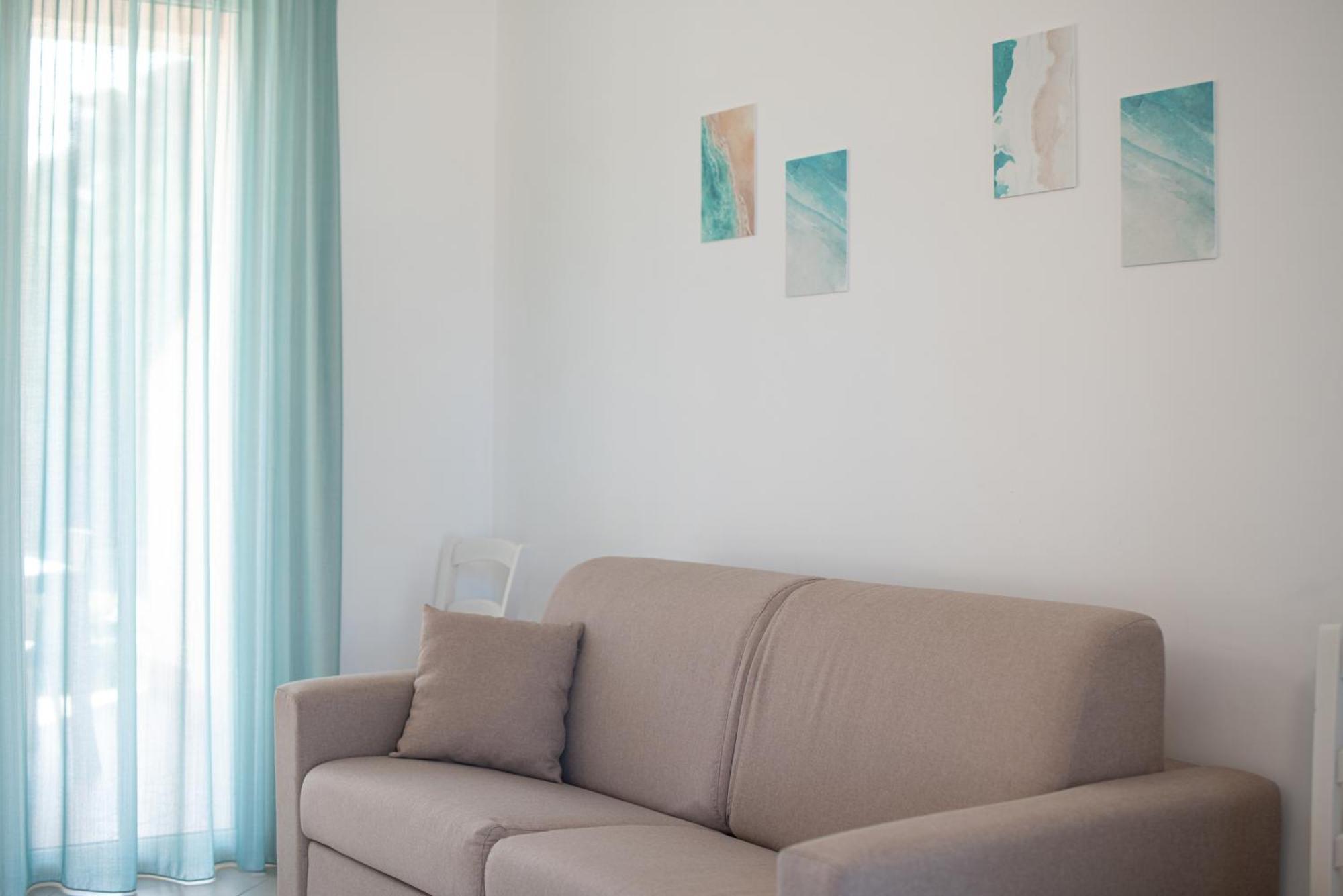 Icaro Residence Apartments With A Beautiful Pool SantʼAgata di Militello Eksteriør bilde