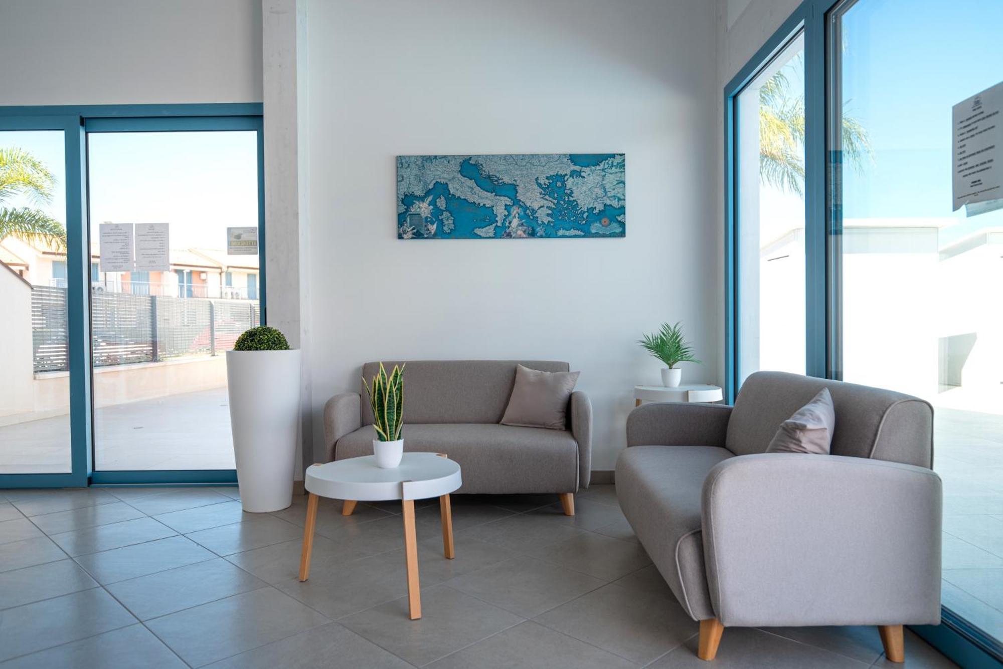 Icaro Residence Apartments With A Beautiful Pool SantʼAgata di Militello Eksteriør bilde
