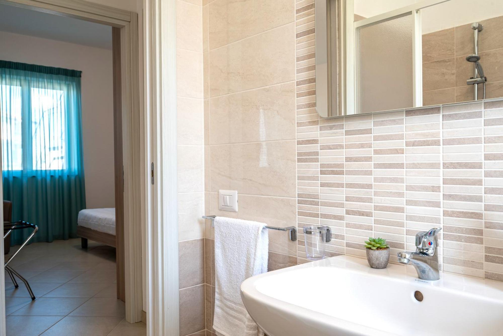 Icaro Residence Apartments With A Beautiful Pool SantʼAgata di Militello Eksteriør bilde